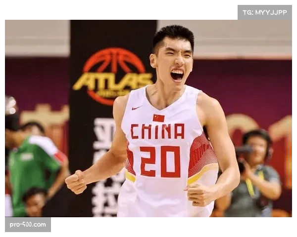 陶汉林面对多位国手级中锋 全运会内线展现扎实低位技术