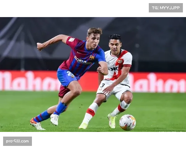 塞维利亚防守结构问题 中场屏障缺失导致防线暴露